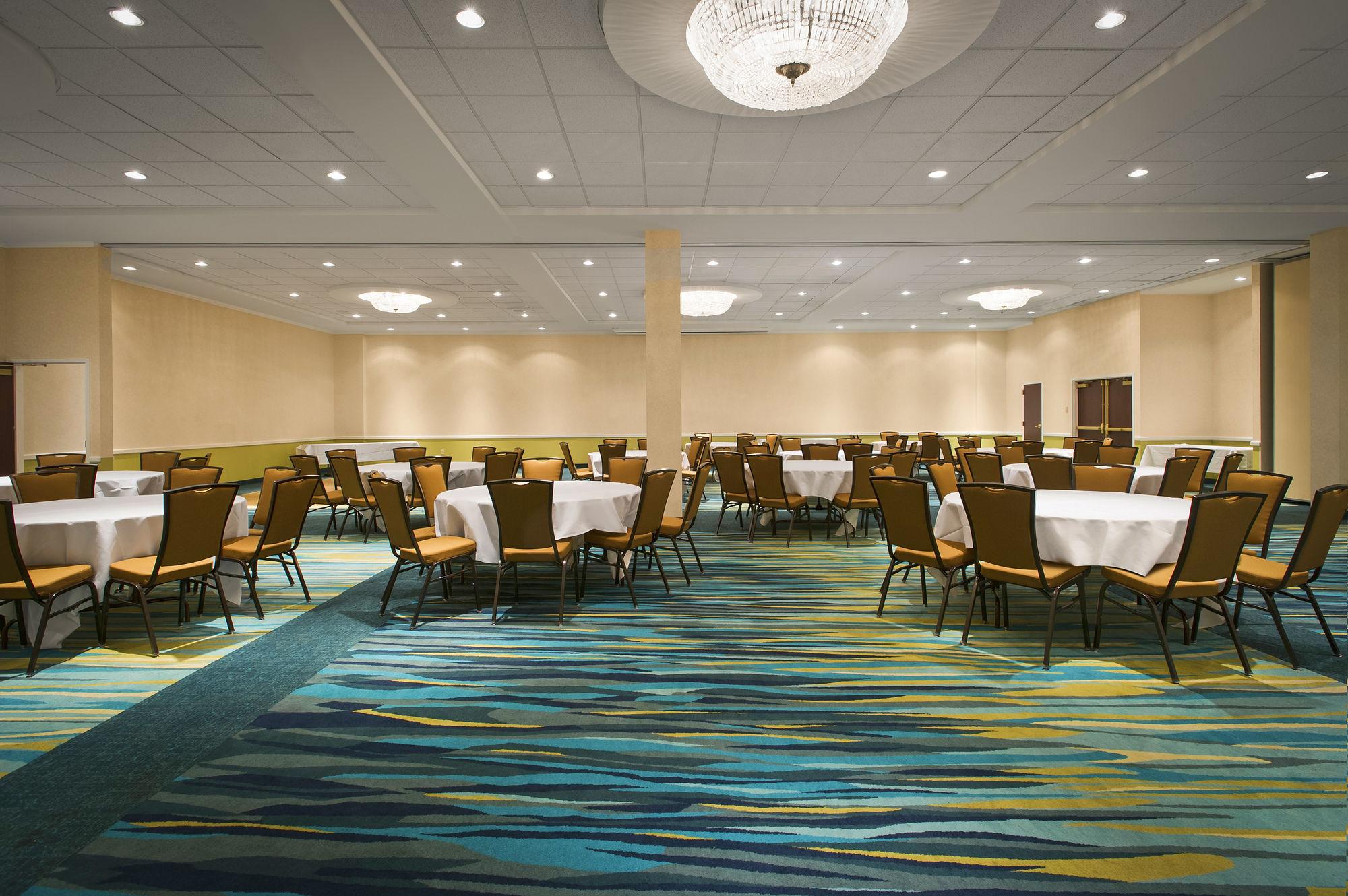 Springhill Suites By Marriott Lawrence Downtown Zewnętrze zdjęcie