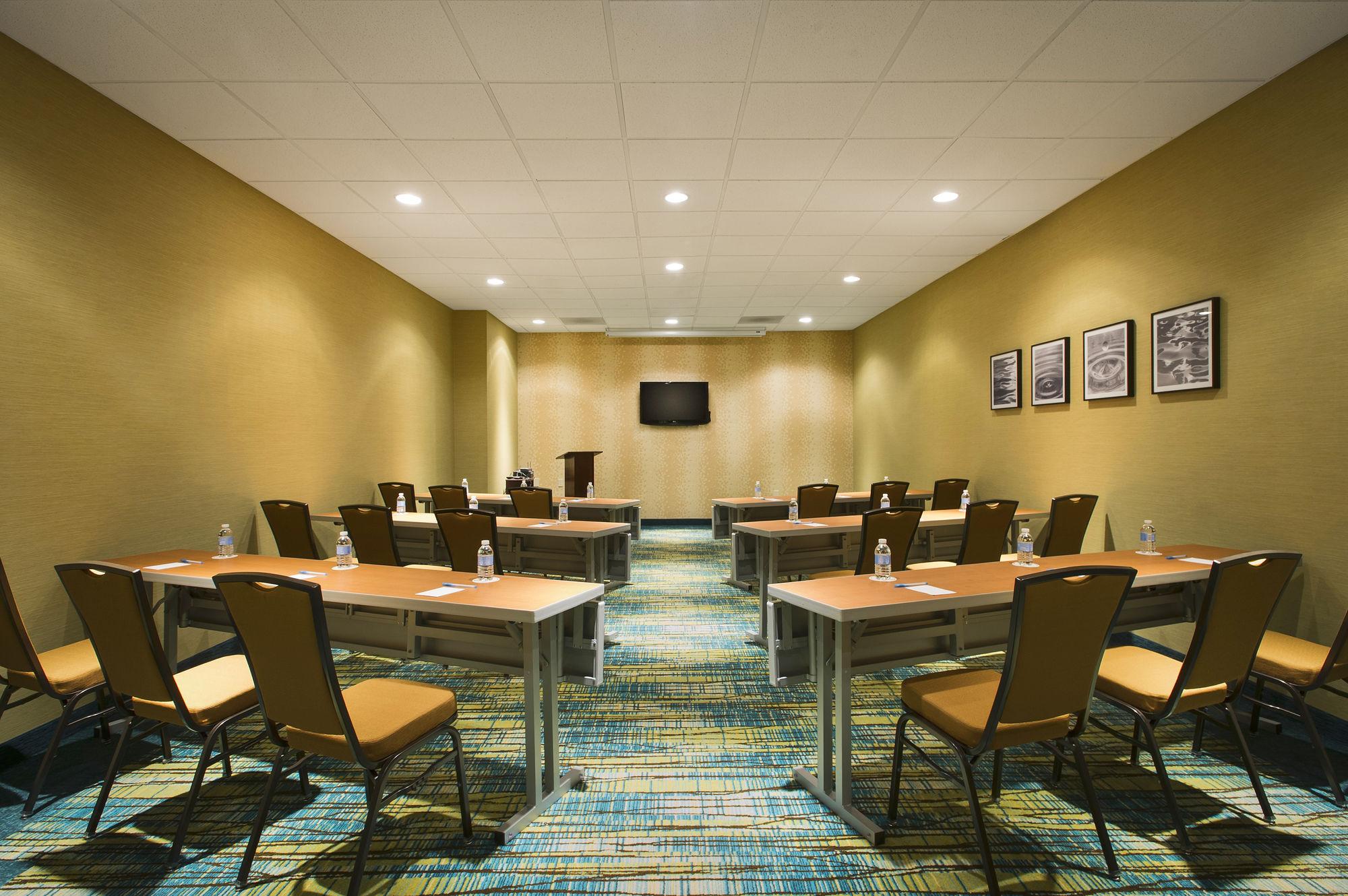 Springhill Suites By Marriott Lawrence Downtown Zewnętrze zdjęcie