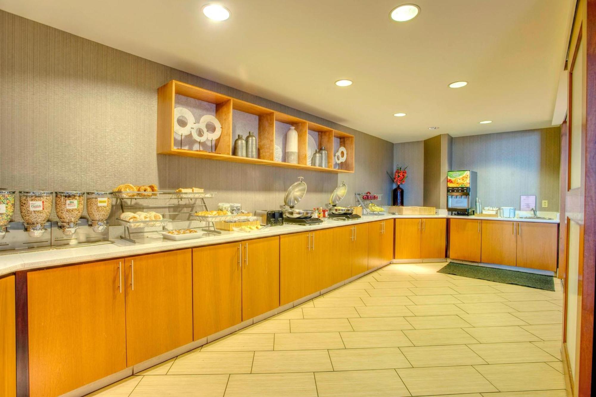 Springhill Suites By Marriott Lawrence Downtown Zewnętrze zdjęcie