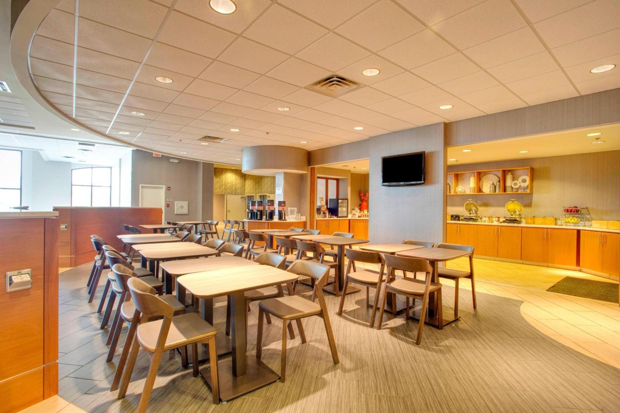 Springhill Suites By Marriott Lawrence Downtown Zewnętrze zdjęcie